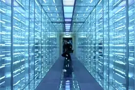 生化危机：激光切割太变态，医生被削头，壮男直接被切成网状肉块