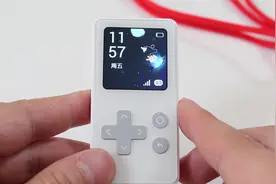 开箱体验多亲儿童定位器，能打电话，能对讲，网友：黑科技！视频封面