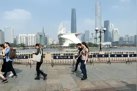 春节有朋友到广州来过年的可以到广州塔玩玩，珠江边小蛮腰很漂亮视频封面