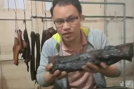 什么是真正的柴火烟熏腊肉，烟熏味怎么去除，看农村小伙怎么说