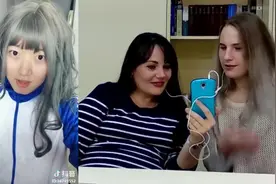 老外看抖音，没想到是个女装大佬