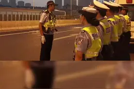 合肥高架桥交警开展破晓行动图片