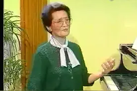 周小燕：唱高音要半声唱，绝对不能“响”！轻声唱法的训练方法！