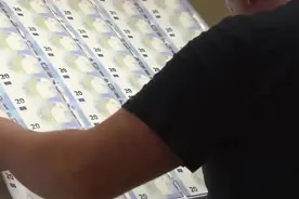 好羡慕这样的工作，钱不钱的无所谓，主要能学到技术1