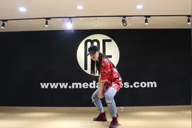 new world舞蹈完整版 帅气女生 青岛街舞me舞蹈室视频封面