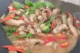 蛏王肉怎样清理沙囊?两分钟炒出色香味俱全的家常做法，楠妈教你视频封面