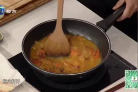 冬季天气干燥，快来碗板栗南瓜汤吧，做法简单营养美味！