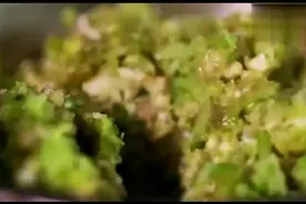 舌尖上的美食：东北过年包素馅饺子, 没有华丽宴席只有浓浓年味!视频封面