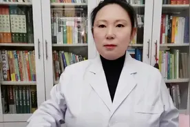 看手机久了头晕眼花，云开医生教你一招，马上耳聪目明视频封面