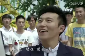 虎妈猫爸：游乐场毕然大声告白，被佳乐喷一脸水，这两人真逗