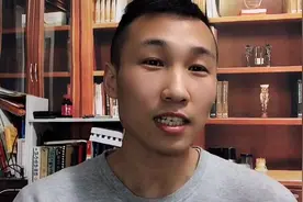 太极雷雷苦练散打后还是不能打，咋不说散打不能打？双标喷传武？视频封面