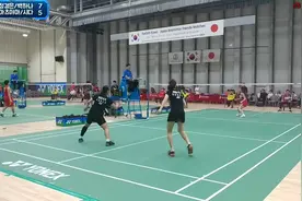 低视角看羽毛球 日本女双与韩国女双较量 全是美女 赏心悦目视频封面