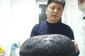 铁锅如何快速去除锅底黑垢，教你最简单的小技巧，立马旧锅变新锅视频封面