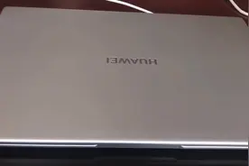 开箱3858元的华为MatebookD，运行速度性价比高，不愧是国产之光视频封面