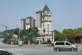 贵州遵义，这是汇川区最长的一条大道视频封面