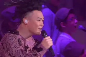 陈奕迅演唱《每一个明天》，Eason用歌声鼓舞我们笑对人生！视频封面
