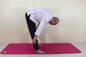 肾气不足，点按太溪穴会很痛，2个方法提肾气，肾脏强壮更有力量