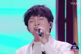 周深日语演唱《千与千寻》主题曲，空灵天籁好听到爆炸!视频封面