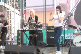 韩国街头摇滚女孩视频封面