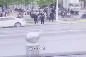 我跌跌撞撞奔向你，只为抓住你！图片