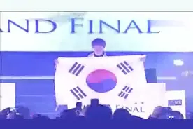 WCG2011魔兽争霸3决赛 朴俊翻盘夺冠 韩国解说全场沸腾视频封面