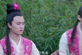 任嘉伦女装好可爱，迷倒万千少女，古装怎么这么帅！视频封面