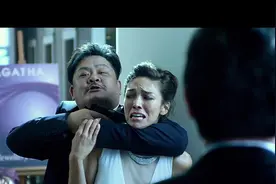 你叫我别动！！又叫我蹲下！我是别动~还是蹲下啊？？？？？