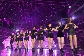 TWICE很红的一首歌《FANCY》视频封面