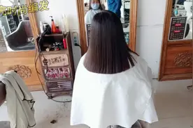 头发一刀剪的齐边会翘 小伙这样剪出来不仅不翘反而扣 看怎么剪的