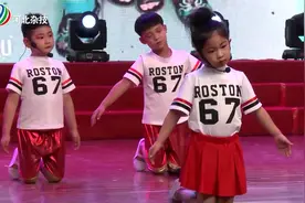 幼儿舞蹈《老爸老爸》，孩子们用说唱表演方式表达对爸爸的爱！视频封面