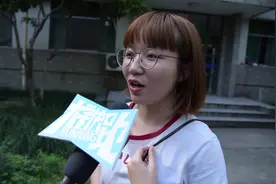 问道学姐是否有男朋友，学姐的回答让人伤心，大四了还没有