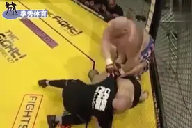 美国最能打的胖子！胖到没有脖子，三拳放倒肌肉猛男视频封面