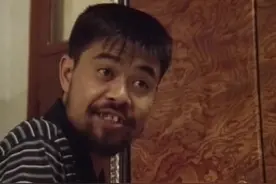 红问号：黑老大发觉胡海洋快找到了贩毒秘密，找手下干掉胡海洋视频封面