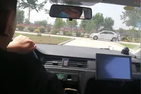 科目二模拟考试仅仅差5分合格！教练气愤表示：75分等于0分