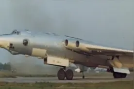 前苏联米亚西舍夫M4“野牛”战略轰炸机视频封面