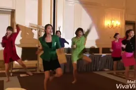 日本人结婚典礼上朋友们的精彩助兴表演dancing hero！轰动全场。视频封面