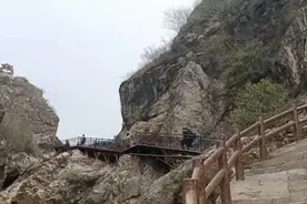 辽宁新闻网请输入关键词搜索葫芦岛龙潭大峡谷——东北唯一的岩溶地下峡谷图片