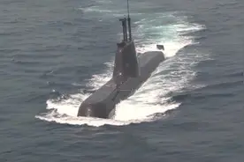 韩国海军新型“孙元一”级AIP潜艇海上训练视频封面