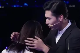 非常完美：男子指直接表白：我喜欢你！女嘉宾会作何反应？