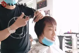 很适合长脸型一款时尚发型 高雅唯美年轻减龄 剪完气质翻倍的发型