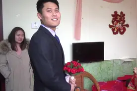 河南一大哥，第一次结婚，新娘娇小可爱，不过高度近视，快娶回家视频封面