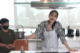 泰国老阿姨教你做，爆火的西班牙海鲜炒饭，好吃到流口水！视频封面