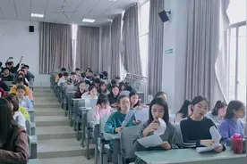 耳朵怀孕系列！音乐学院混声合唱《后来》，太羡慕这些艺术生了视频封面