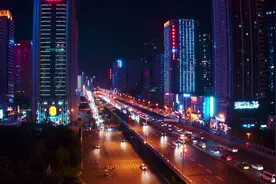 诉说某艺人公开恋情的一首歌《丫头》小伙唱的入情