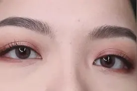 日本CANMAKE眼影的示范，很漂亮的颜色视频封面