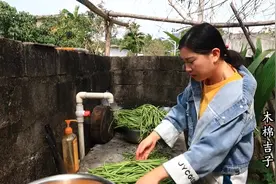 农村美食，豇豆这样焯水后晒干放冰箱冷冻保存一年都不会坏