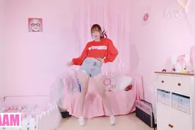 《 BAAM》！你要老婆不要啊，要的话，来我卧室来取就行！视频封面
