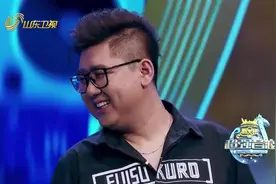 超强音浪：神秘嘉宾当场送汀洋吃的，海哥现场喂他，暖心！