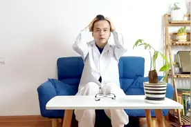 血压高的人，每天坚持梳一梳头，生活中做好三点，有利于降血压视频封面