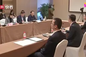 罕见病用药谈判现场再现“灵魂砍价”：每一个小群体都不应该被放弃视频封面